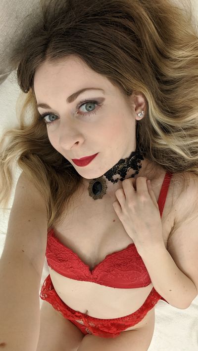 Luna Petite