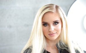 Hottie Leah Gotti and Stefanie Joy enjoy their scissoring